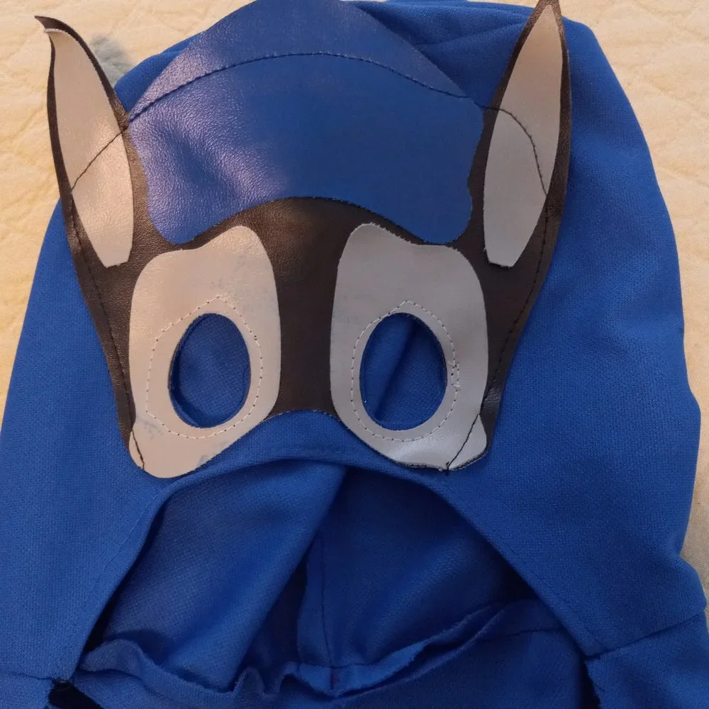 paw patrol kis cape small size stain shown in pic